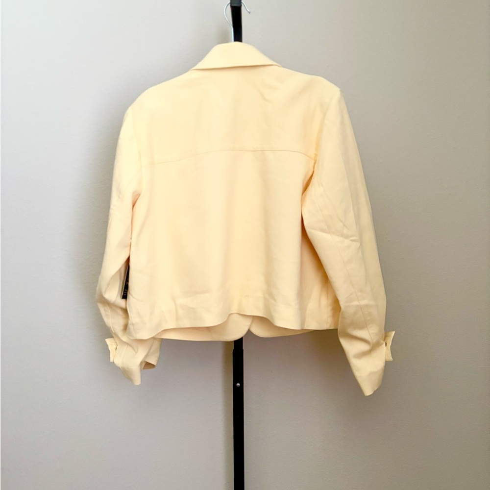 Express Collared Cropped Jacket - Picture 4 of 5
